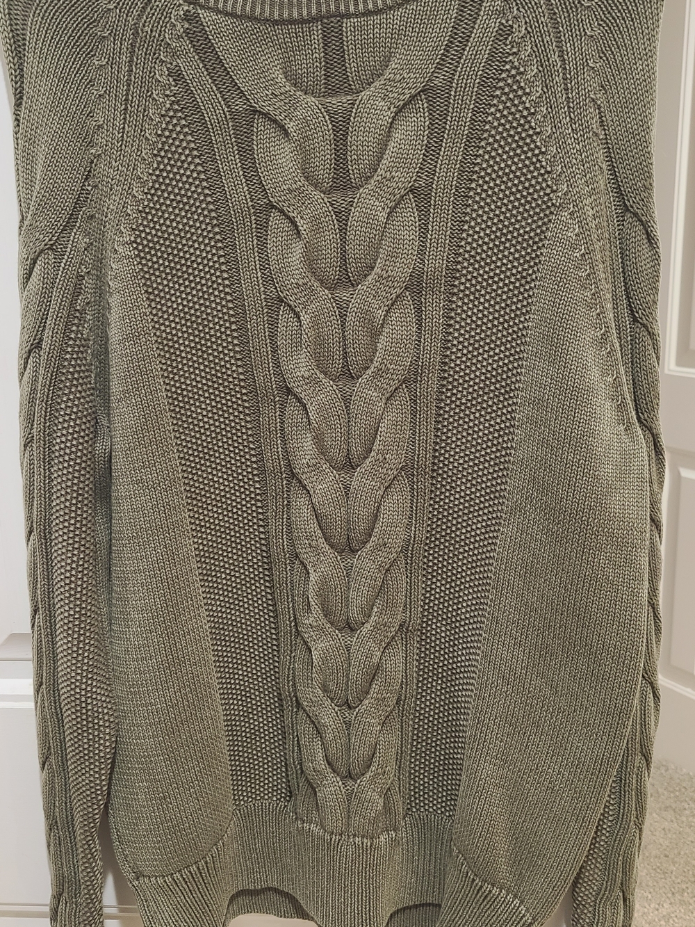 Kinross Olive Cable-Knit Crewneck Sweater